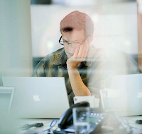 6 Ways To Protect Your Eyes In The Office